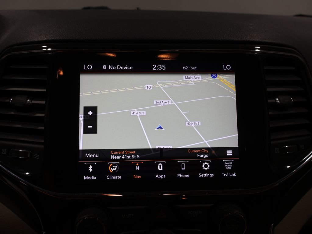 Certified 2022 Jeep Grand Cherokee Laredo E AWD/4WD image 26