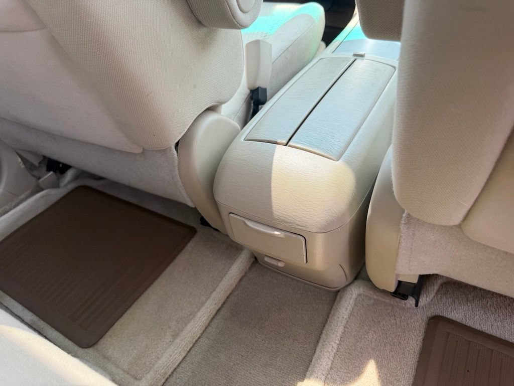 Used 2004 Toyota Highlander 2WD image 33