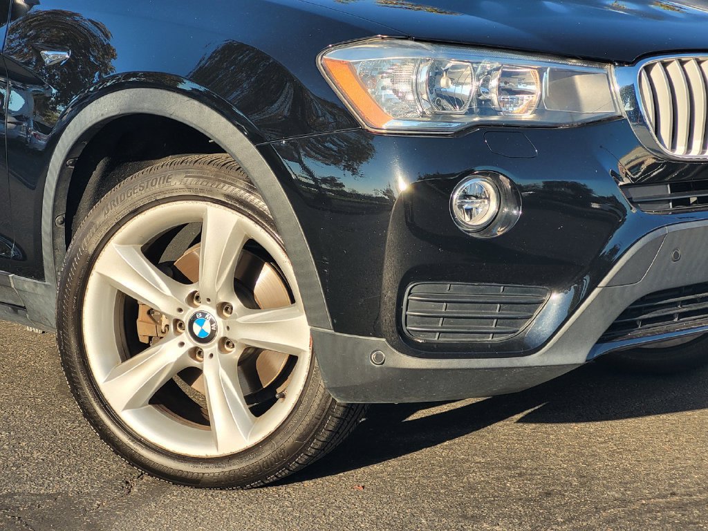 Used 2017 BMW X3 xDrive28i AWD/4WD image 3