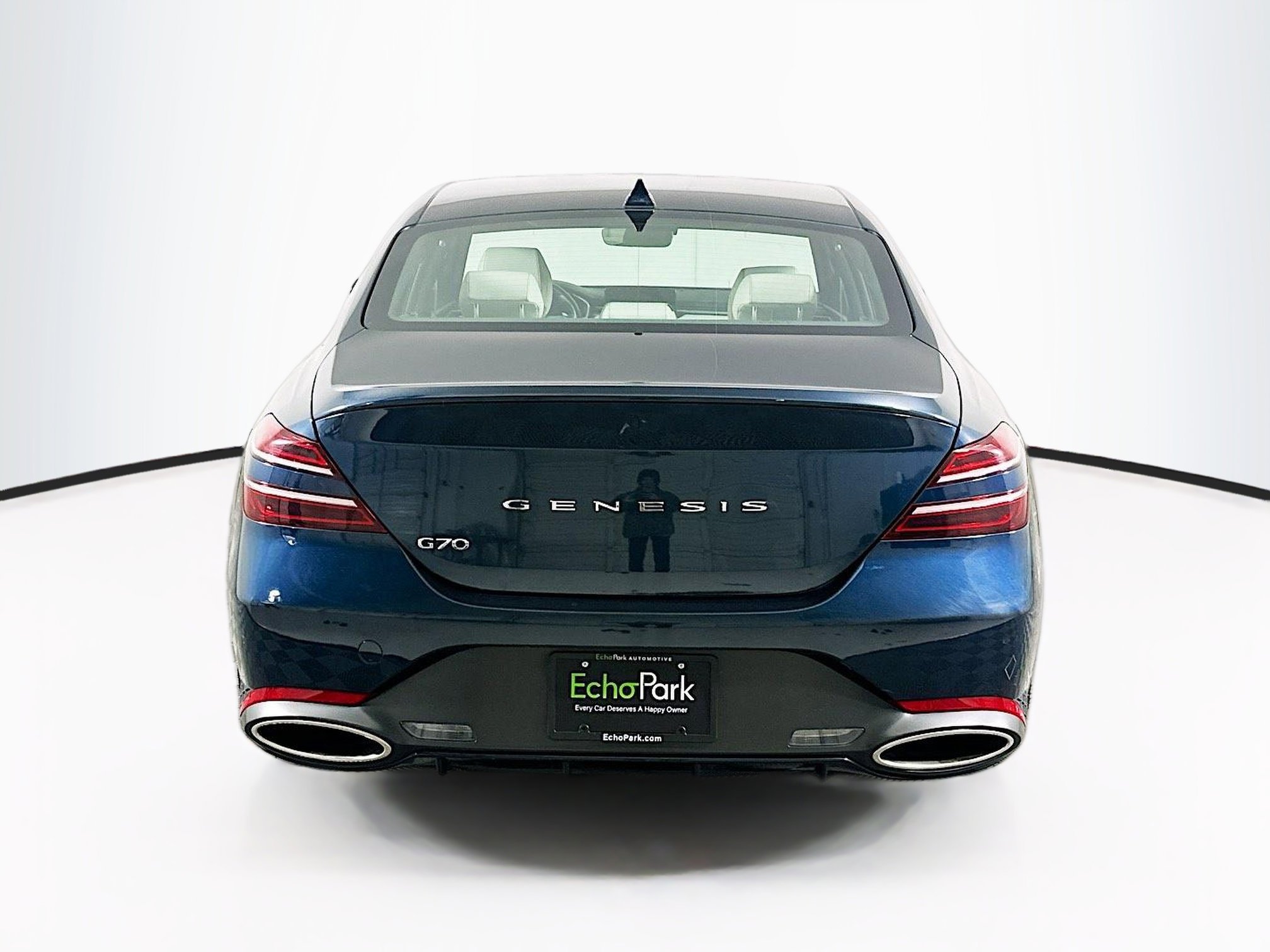 Used 2025 Genesis G70 2.5T image 7