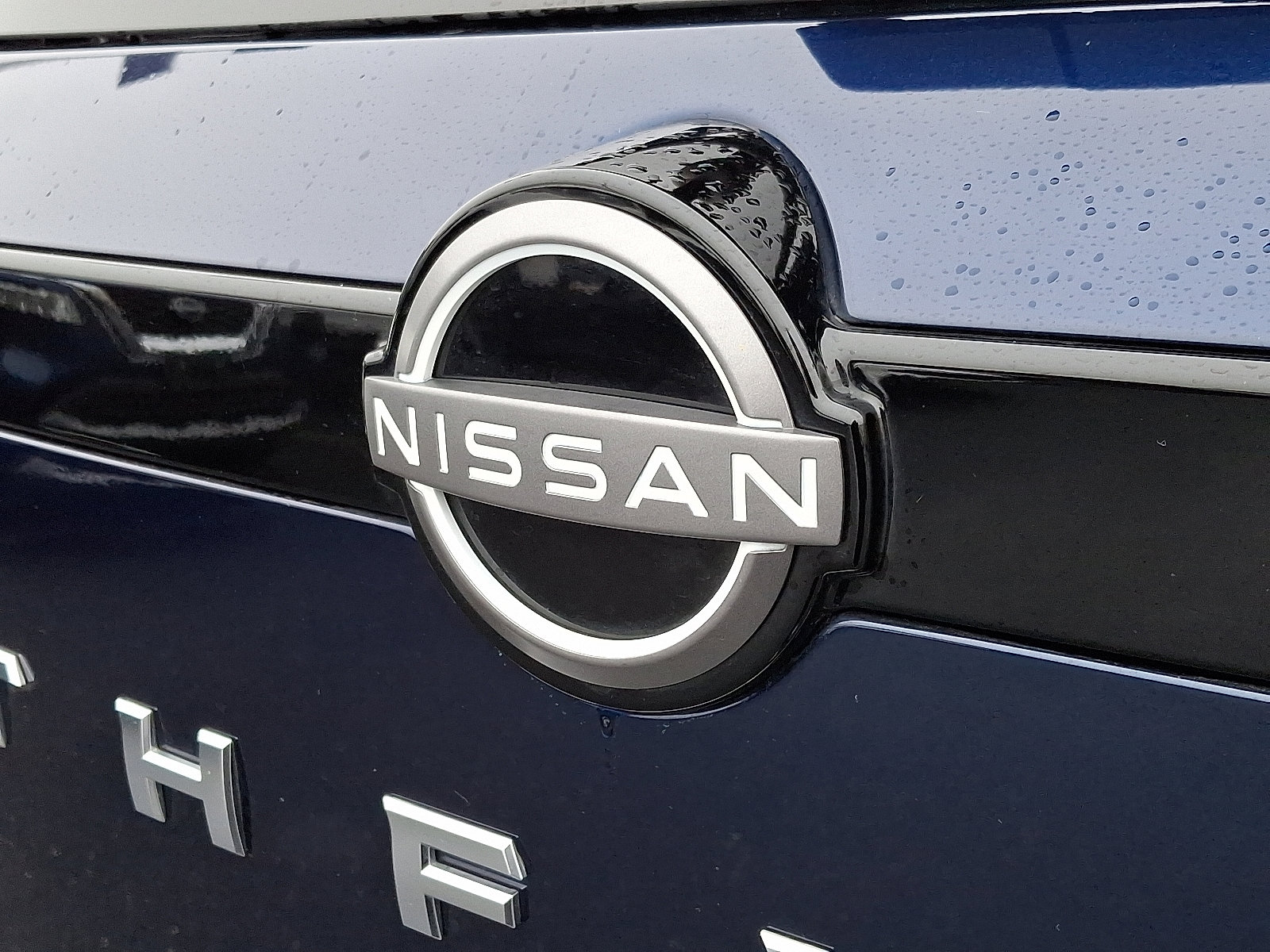 Used 2024 Nissan Pathfinder Platinum image 31