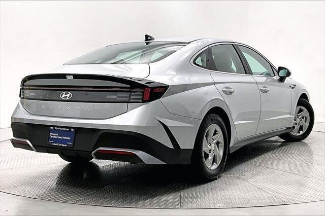 New 2025 Hyundai Sonata SE FWD image 2