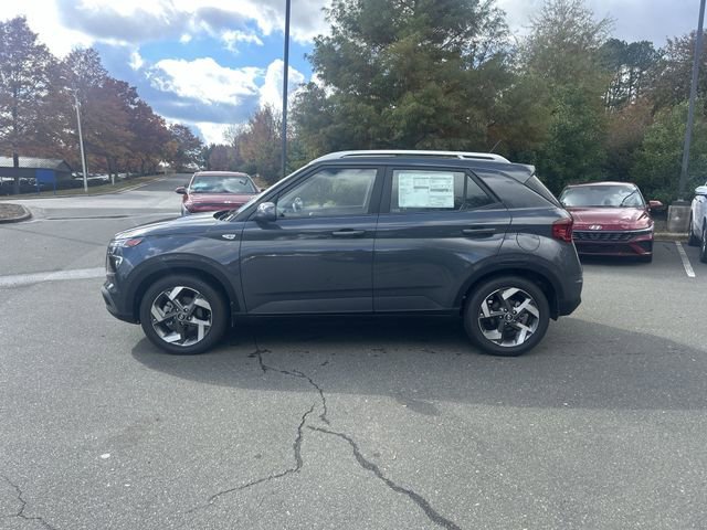 New 2025 Hyundai Venue SEL image 16