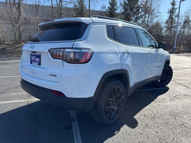 Used 2023 Jeep Compass Latitude image 5