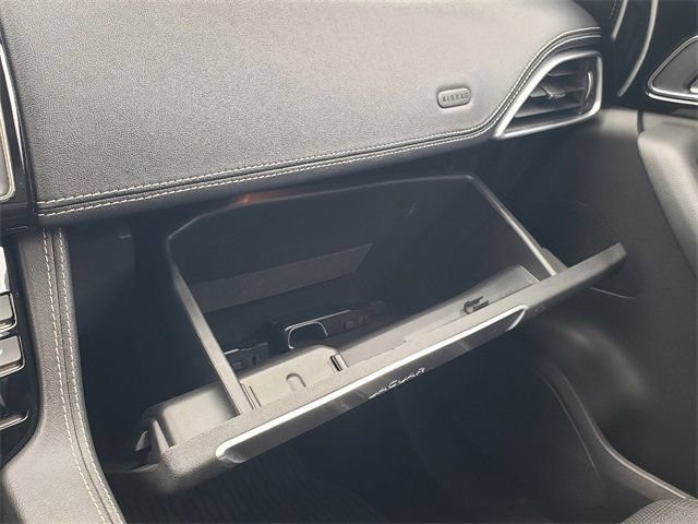 Used 2018 Jaguar F-PACE R-Sport AWD/4WD image 26