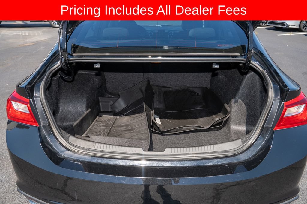 Used 2022 Chevrolet Malibu RS FWD image 5
