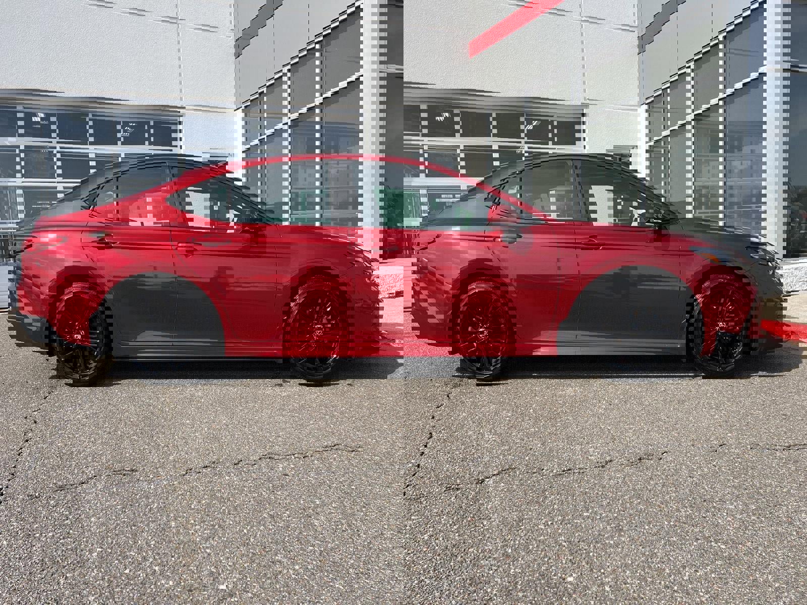 Used 2025 Toyota Camry SE w/ Multimedia Upgrade Package image 9