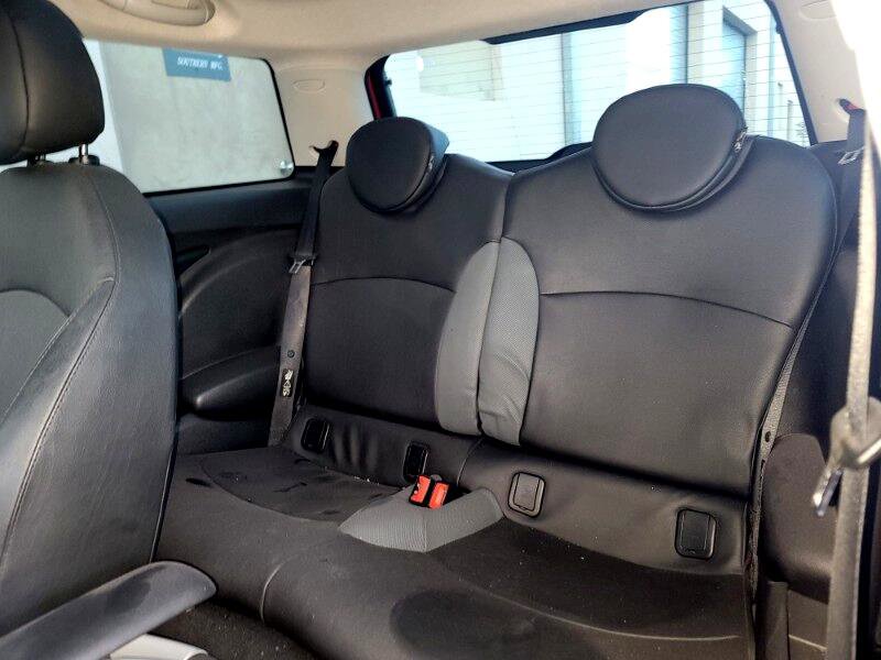 Used 2010 MINI Cooper S image 27