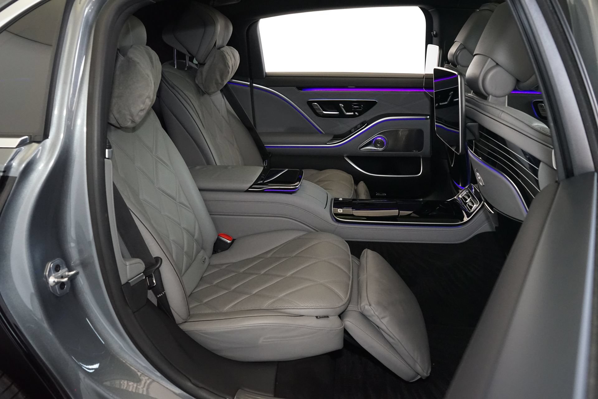 Used 2024 Mercedes-Benz Maybach S 580 4MATIC image 21