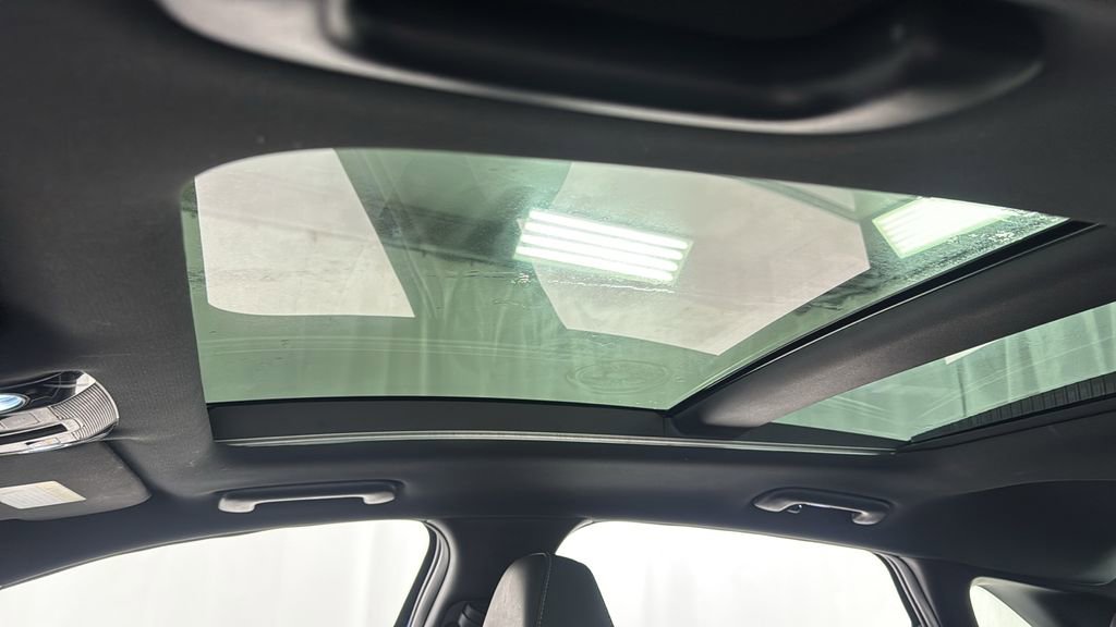 Used 2023 Kia K5 GT-Line image 33