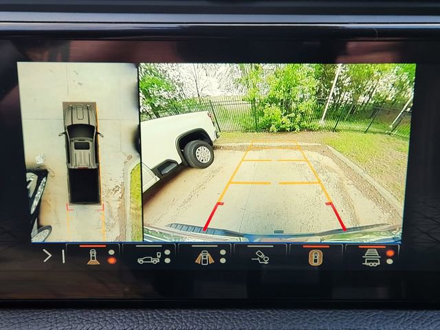 Used 2025 GMC Sierra 3500 Denali AWD/4WD image 16