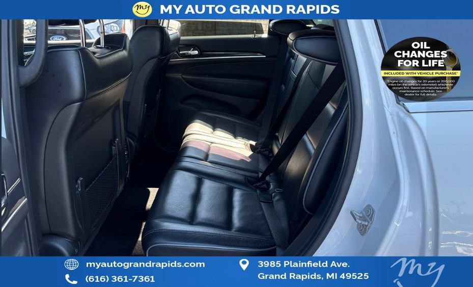 Used 2020 Jeep Grand Cherokee Overland AWD/4WD image 9