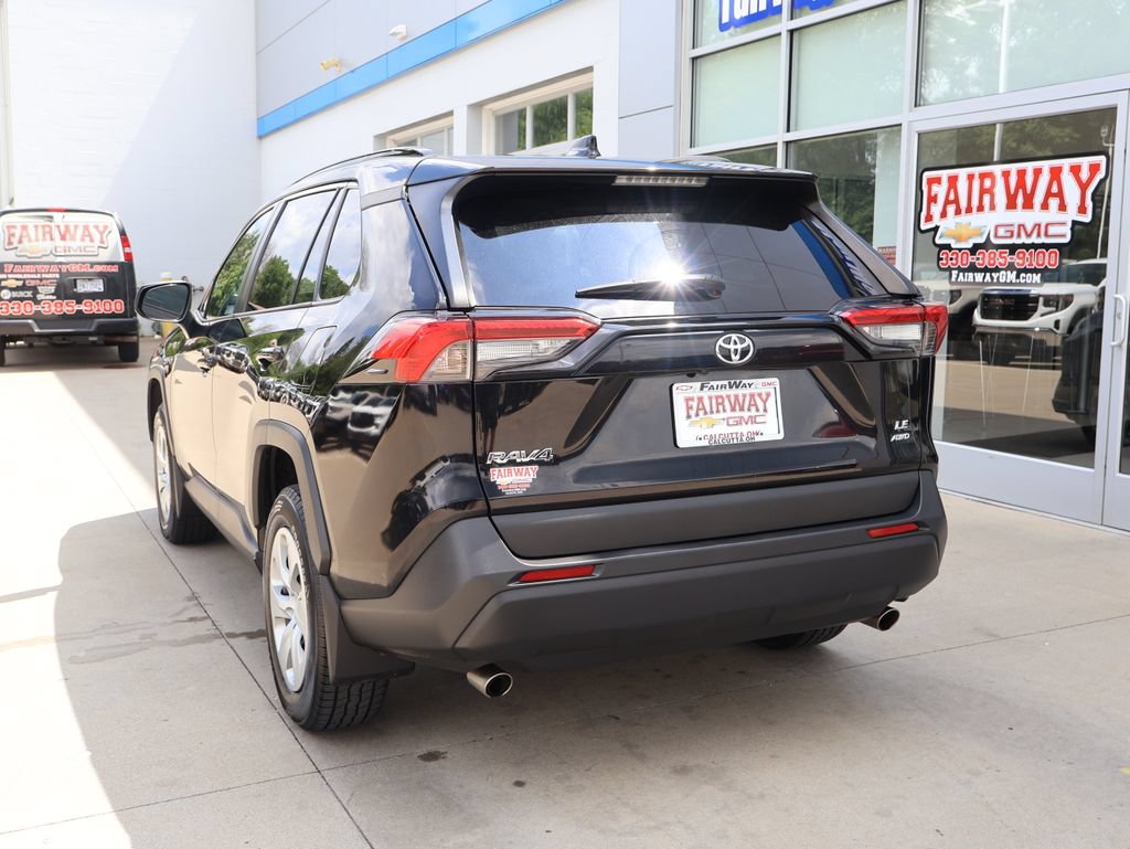 Used 2020 Toyota RAV4 LE w/ All Weather Liner Package AWD/4WD image 8