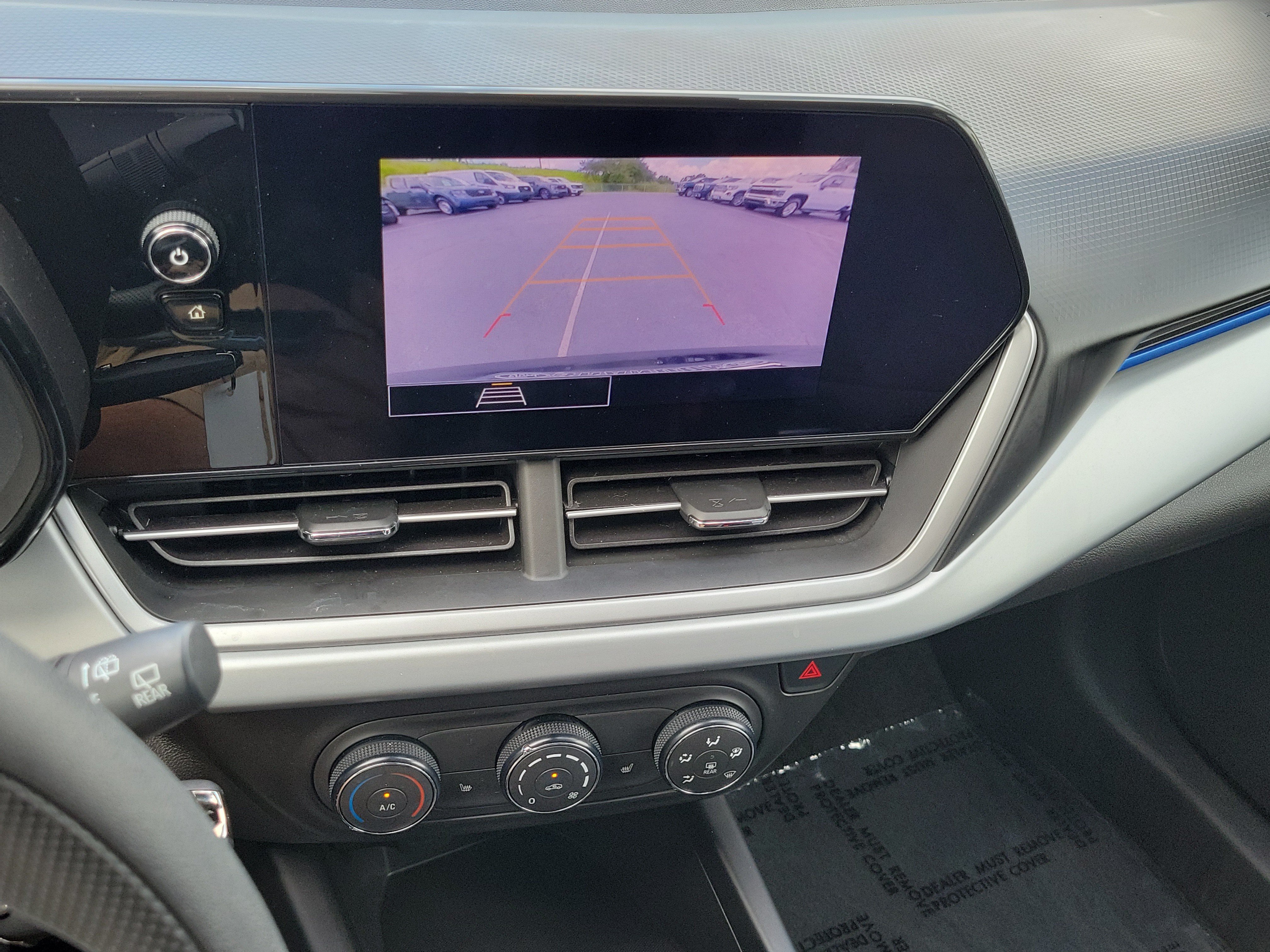 Used 2025 Chevrolet Trax LS w/ LS Convenience Package FWD image 25