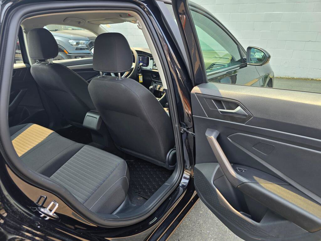 Used 2022 Volkswagen Jetta S FWD image 13