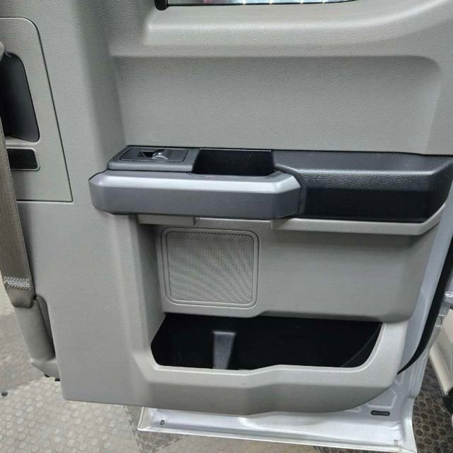 Used 2015 Ford F150 XLT w/ Equipment Group 302A Luxury image 44