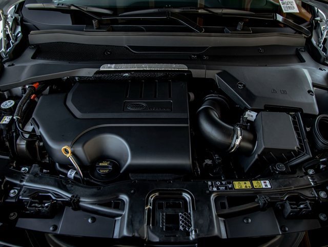 Used 2024 Land Rover Discovery Sport Dynamic SE image 31