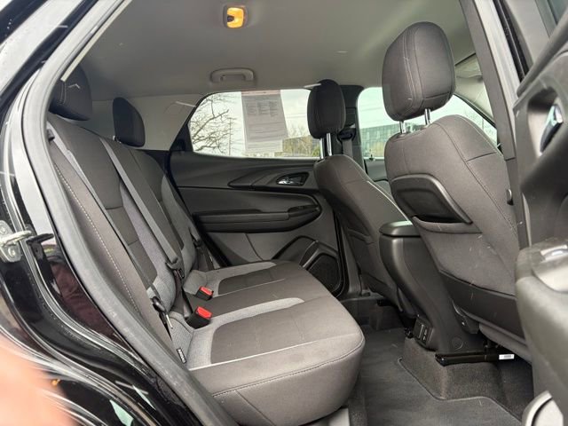 Used 2022 Chevrolet TrailBlazer LT w/ Convenience Package image 11