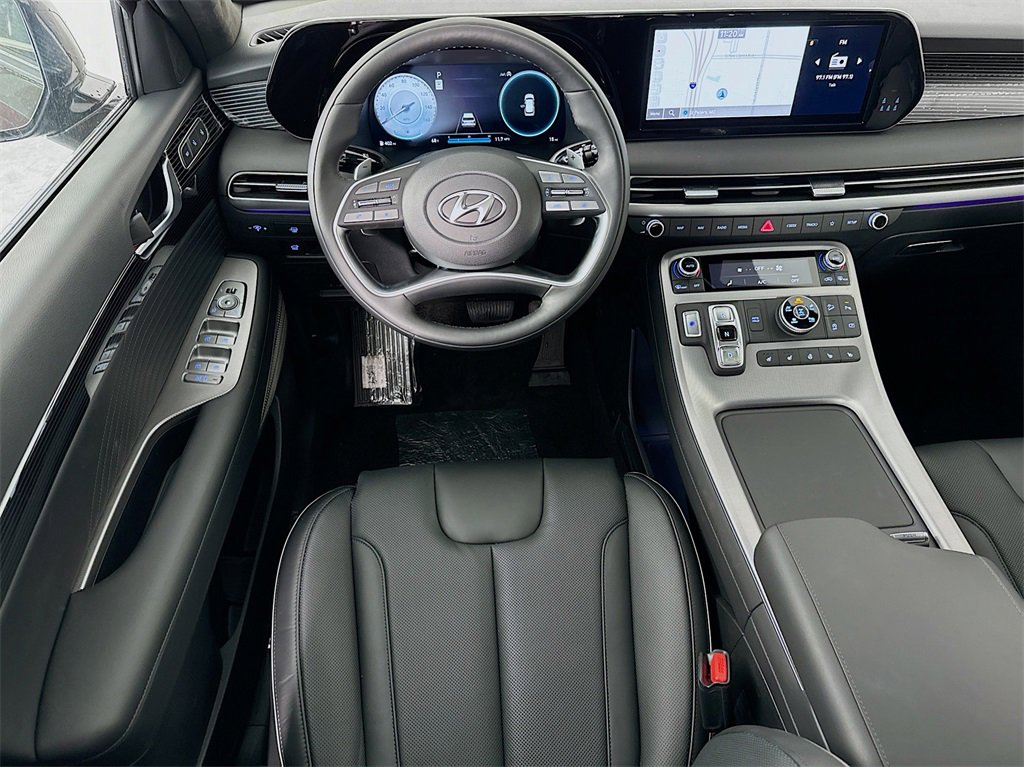 Used 2024 Hyundai Palisade Calligraphy image 24