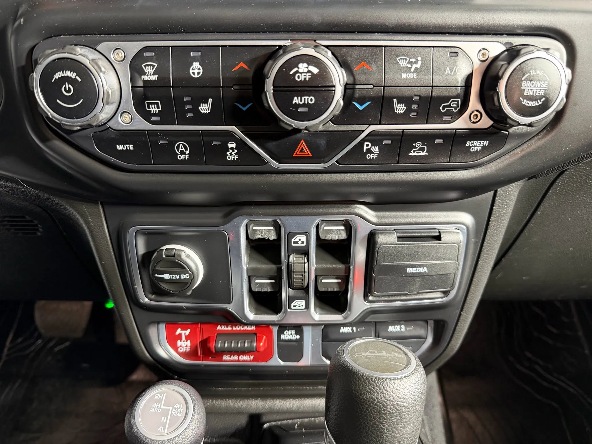 Used 2021 Jeep Gladiator Mojave AWD/4WD image 23