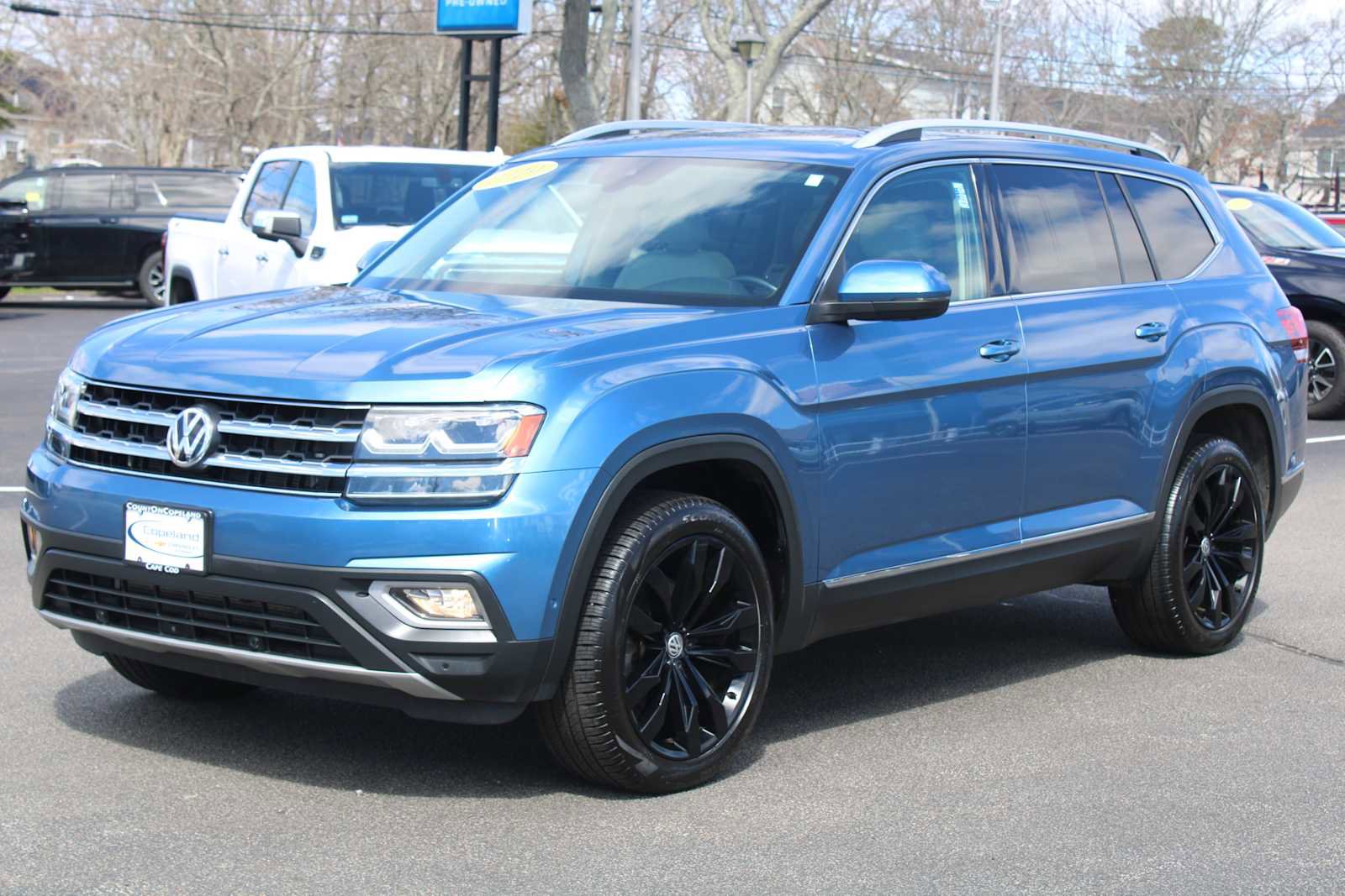 Used 2019 Volkswagen Atlas SEL Premium image 3