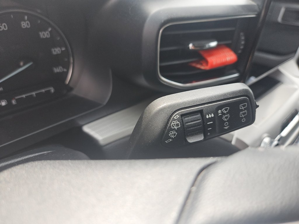 Used 2022 Ford Explorer XLT w/ Equipment Group 202A RWD image 15