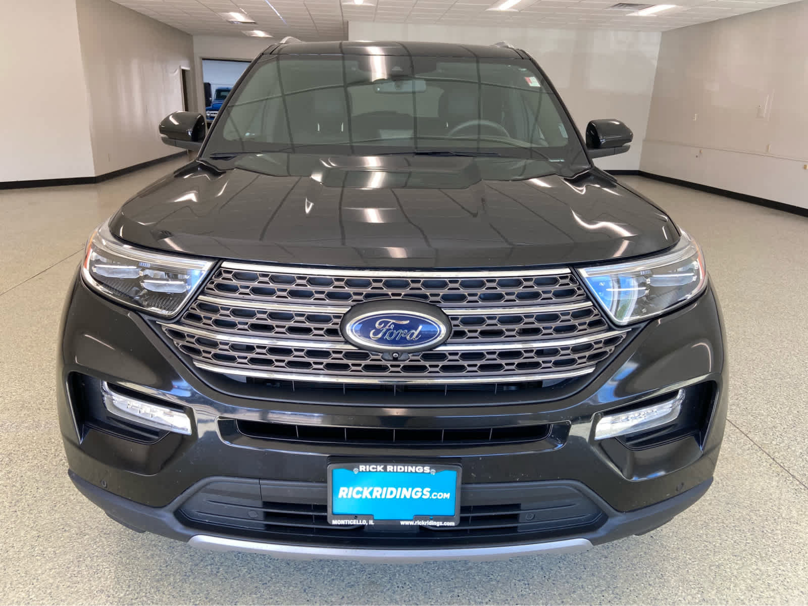 Used 2022 Ford Explorer King Ranch w/ Class IV Trailer Tow Package AWD/4WD image 3