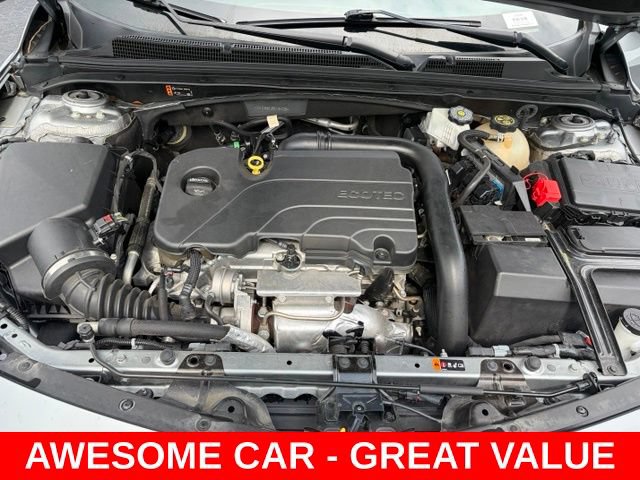 Used 2024 Chevrolet Malibu LT FWD image 11