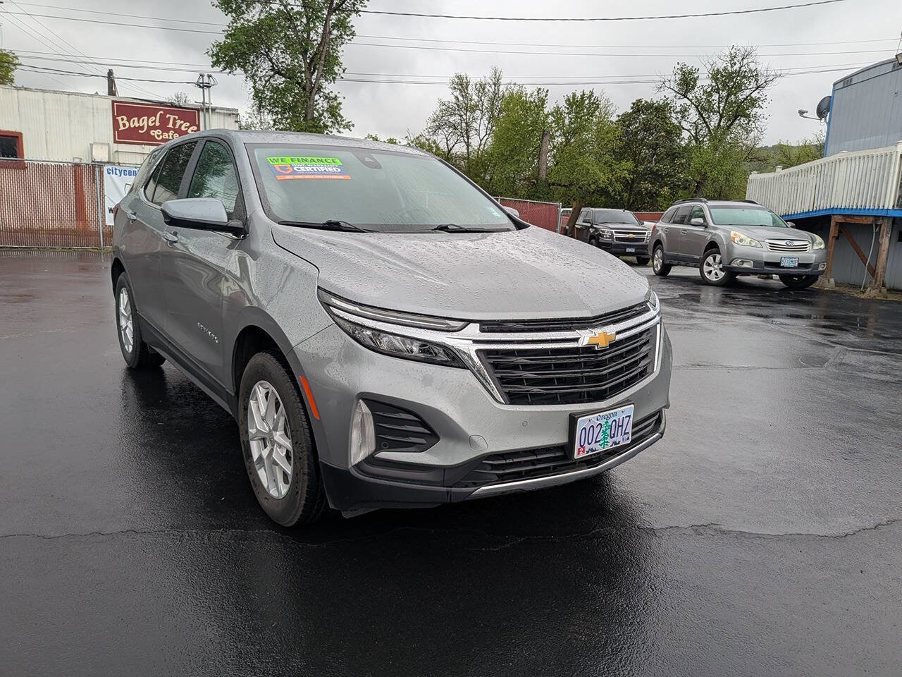 Used 2024 Chevrolet Equinox LT AWD/4WD image 2