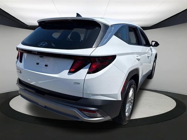Used 2025 Hyundai Tucson SE image 8