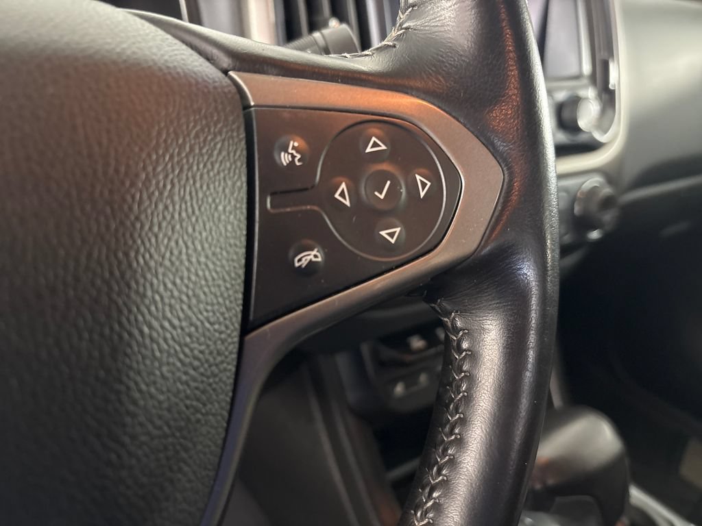 Used 2019 Chevrolet Colorado Z71 AWD/4WD image 38