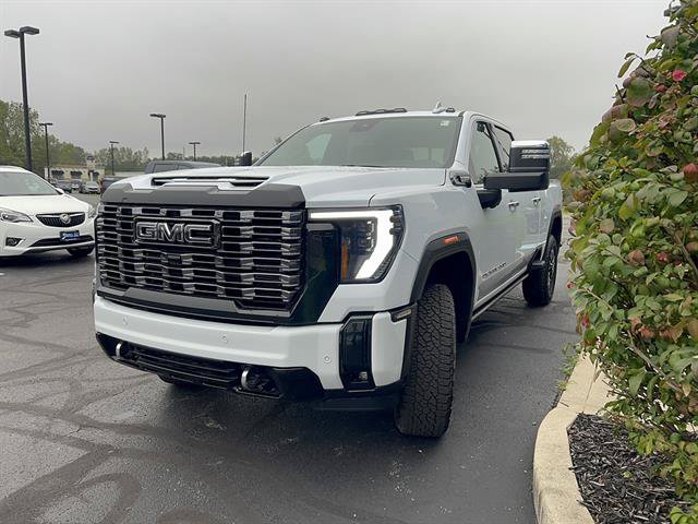 New 2026 GMC Sierra 2500 Denali Ultimate AWD/4WD image 3