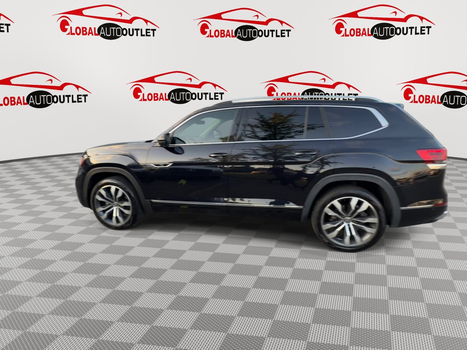 Used 2023 Volkswagen Atlas SEL Premium AWD/4WD image 5