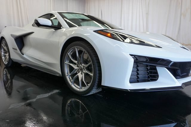 New 2027 Chevrolet Corvette Grand Sport w/ Z52 Sport Performance Package RWD image 21
