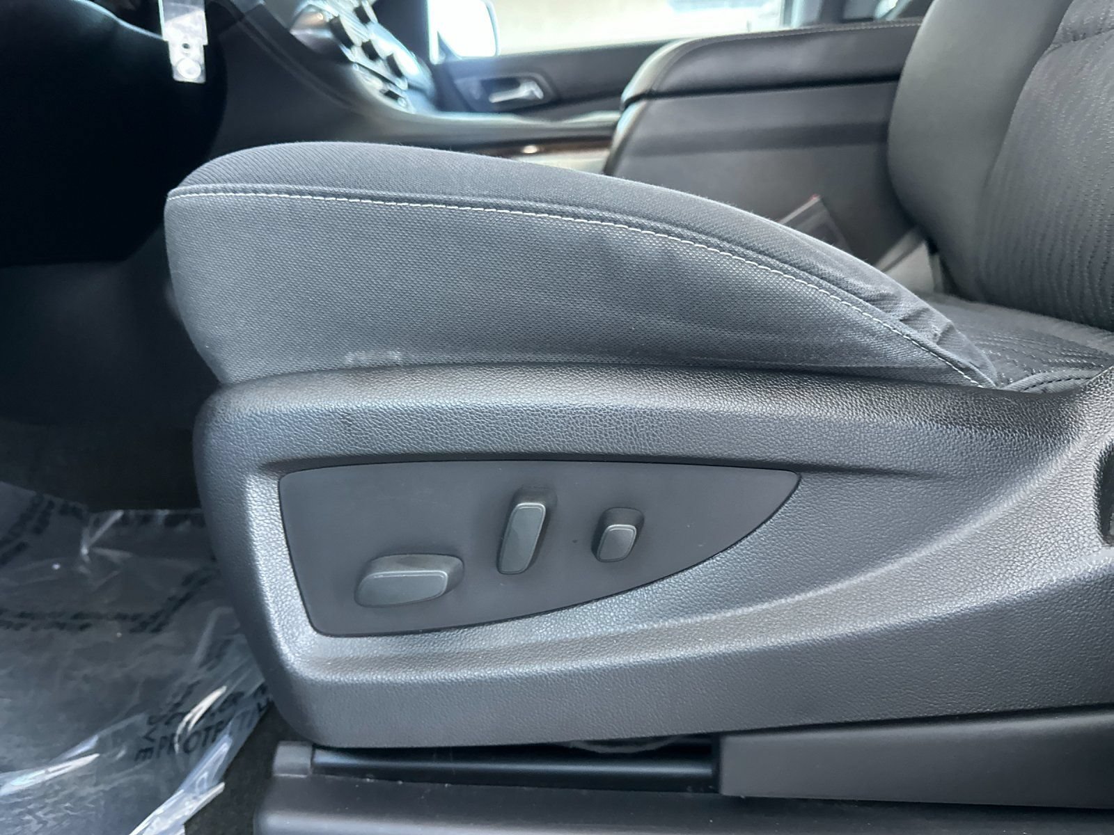 Used 2016 Chevrolet Tahoe LS RWD image 12