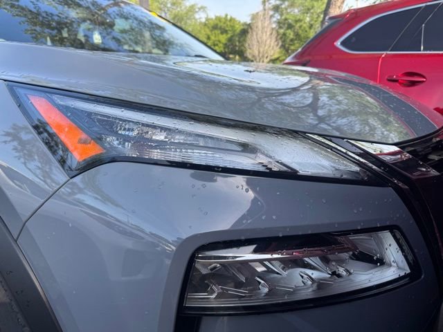 Used 2021 Nissan Rogue SL image 9