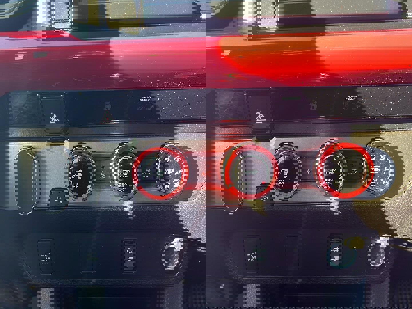 Used 2017 Toyota Tacoma SR image 17