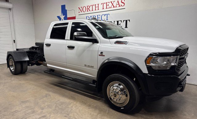 Used 2019 RAM 5500 Tradesman w/ Safety Group AWD/4WD image 3