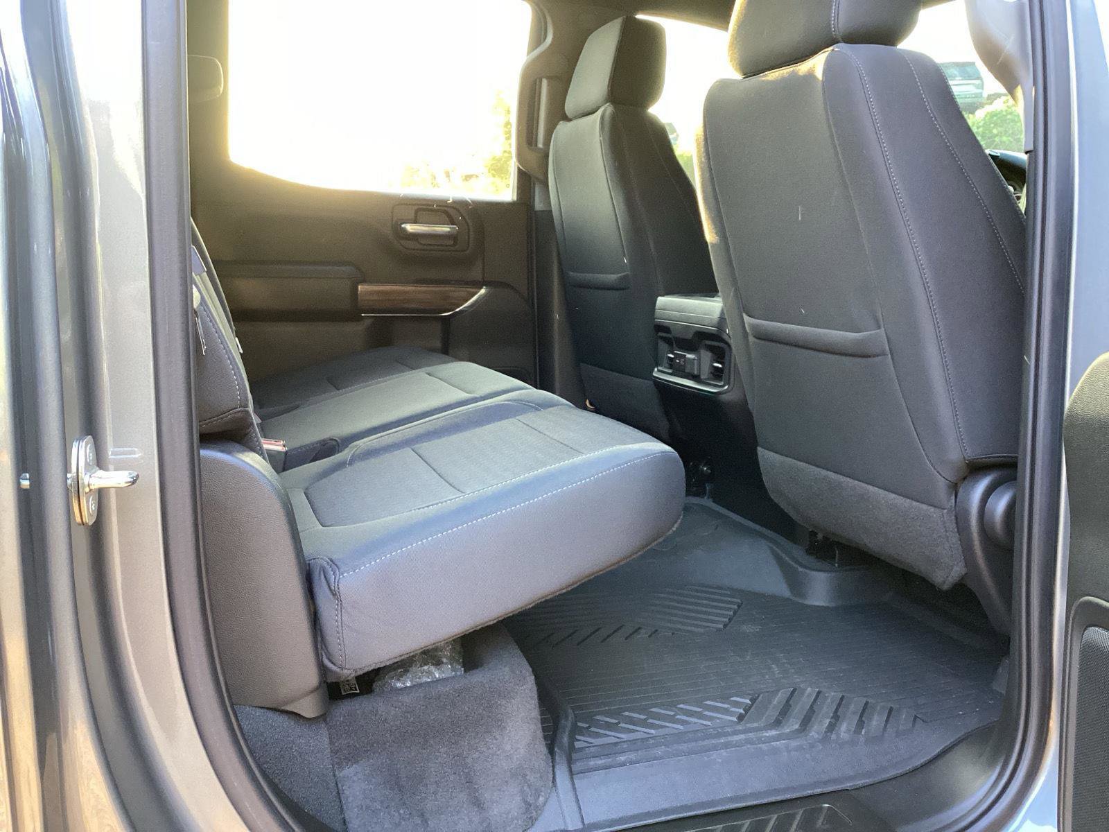 Used 2022 Chevrolet Silverado 1500 LT Trail Boss w/ Bed Protection Package AWD/4WD image 4