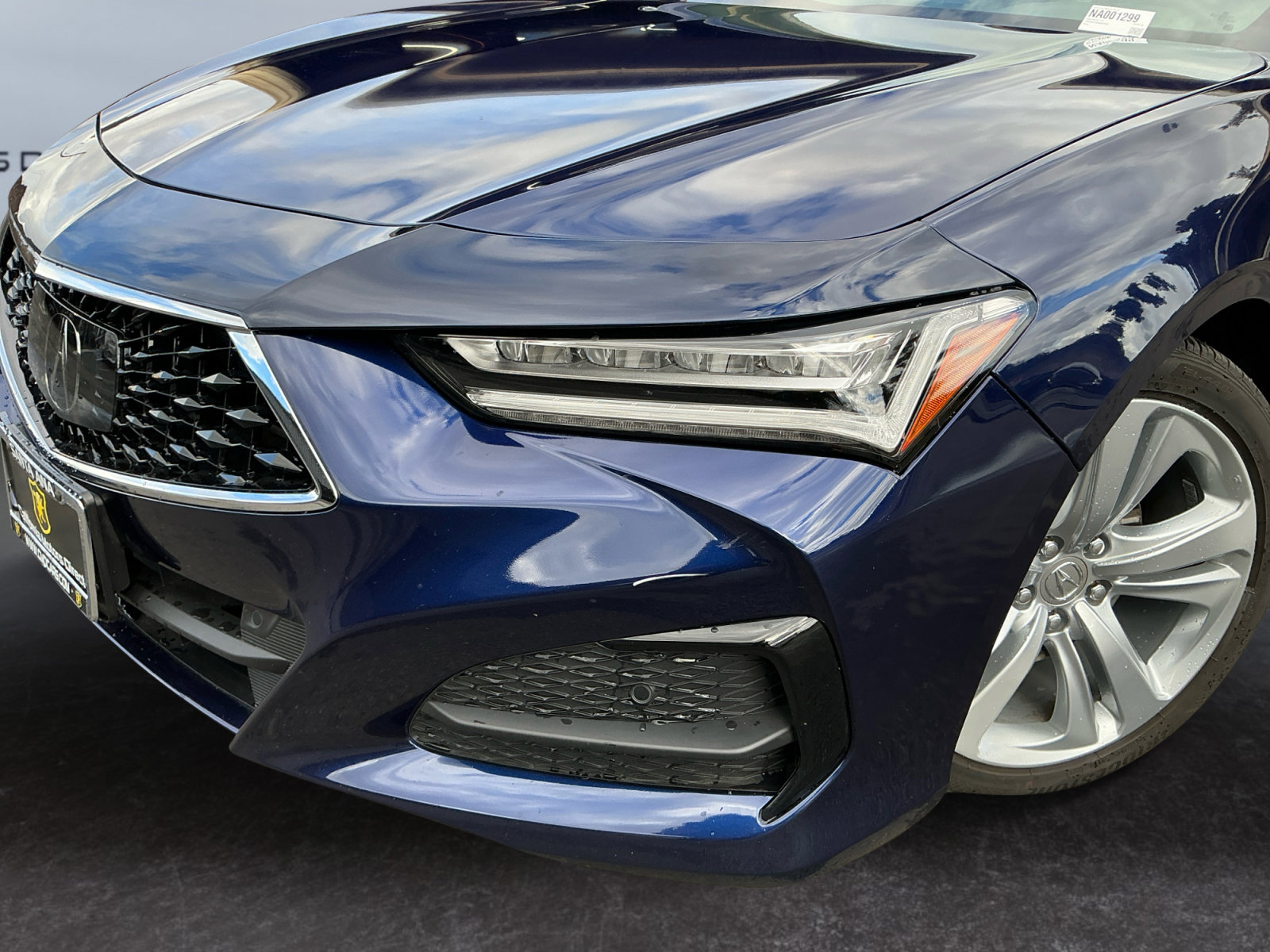 Used 2022 Acura TLX w/ Technology Package image 9