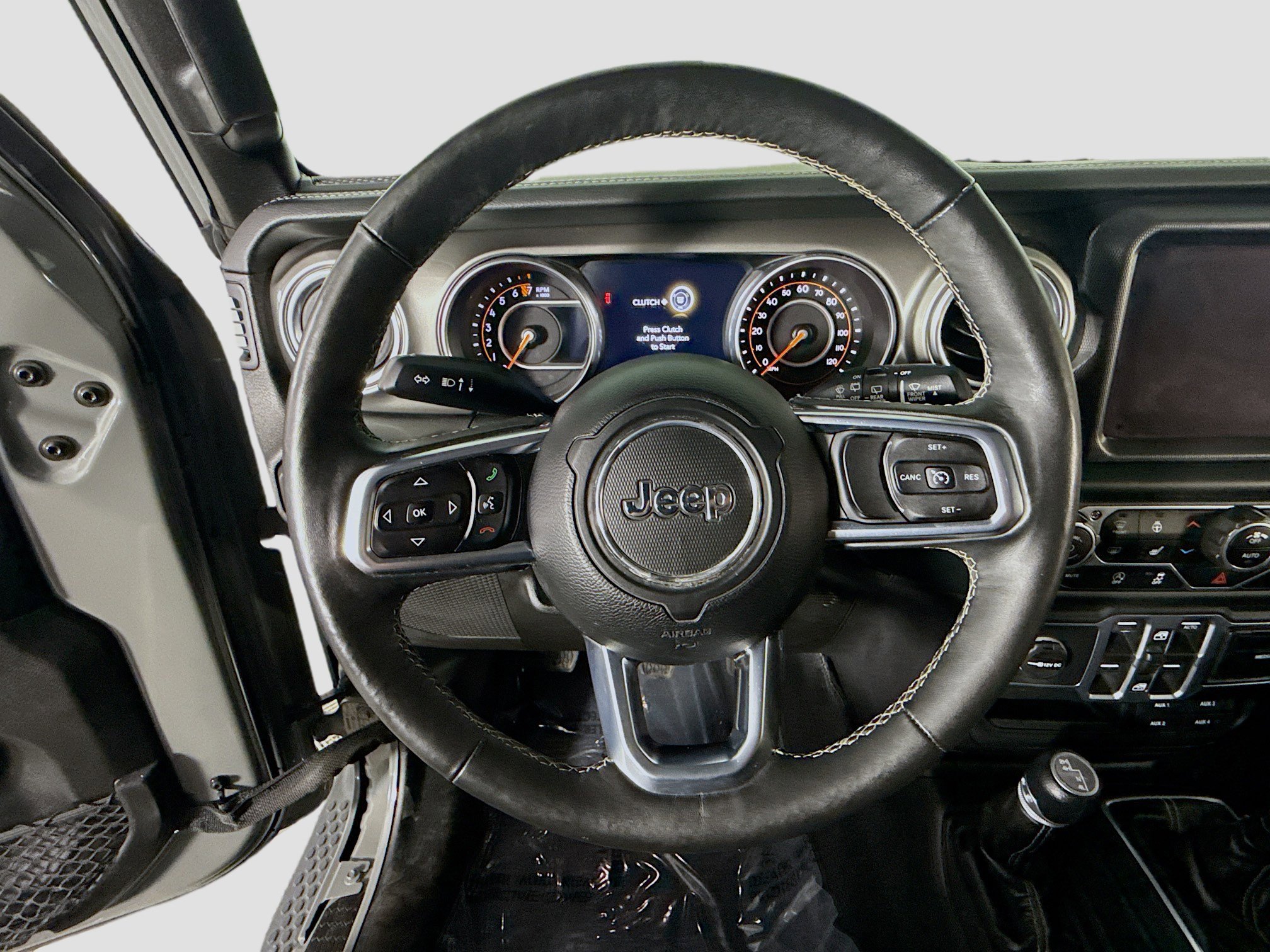 Used 2018 Jeep Wrangler Unlimited Sahara image 13