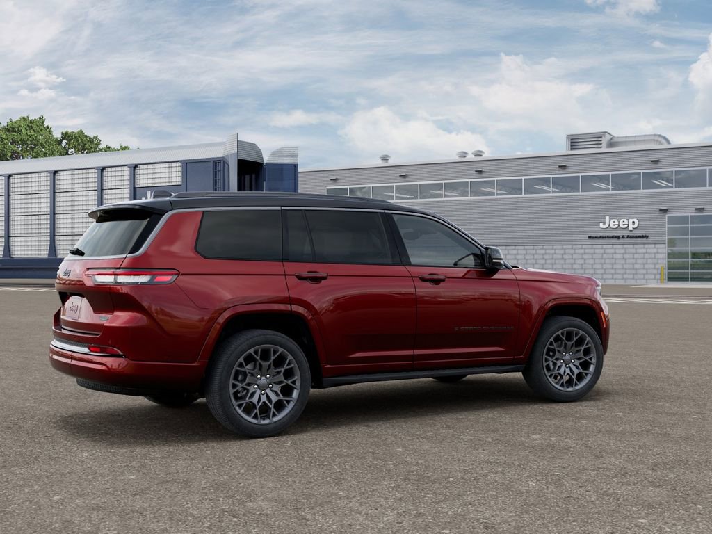 New 2026 Jeep Grand Cherokee L Summit w/ Obsidian Package AWD/4WD image 4