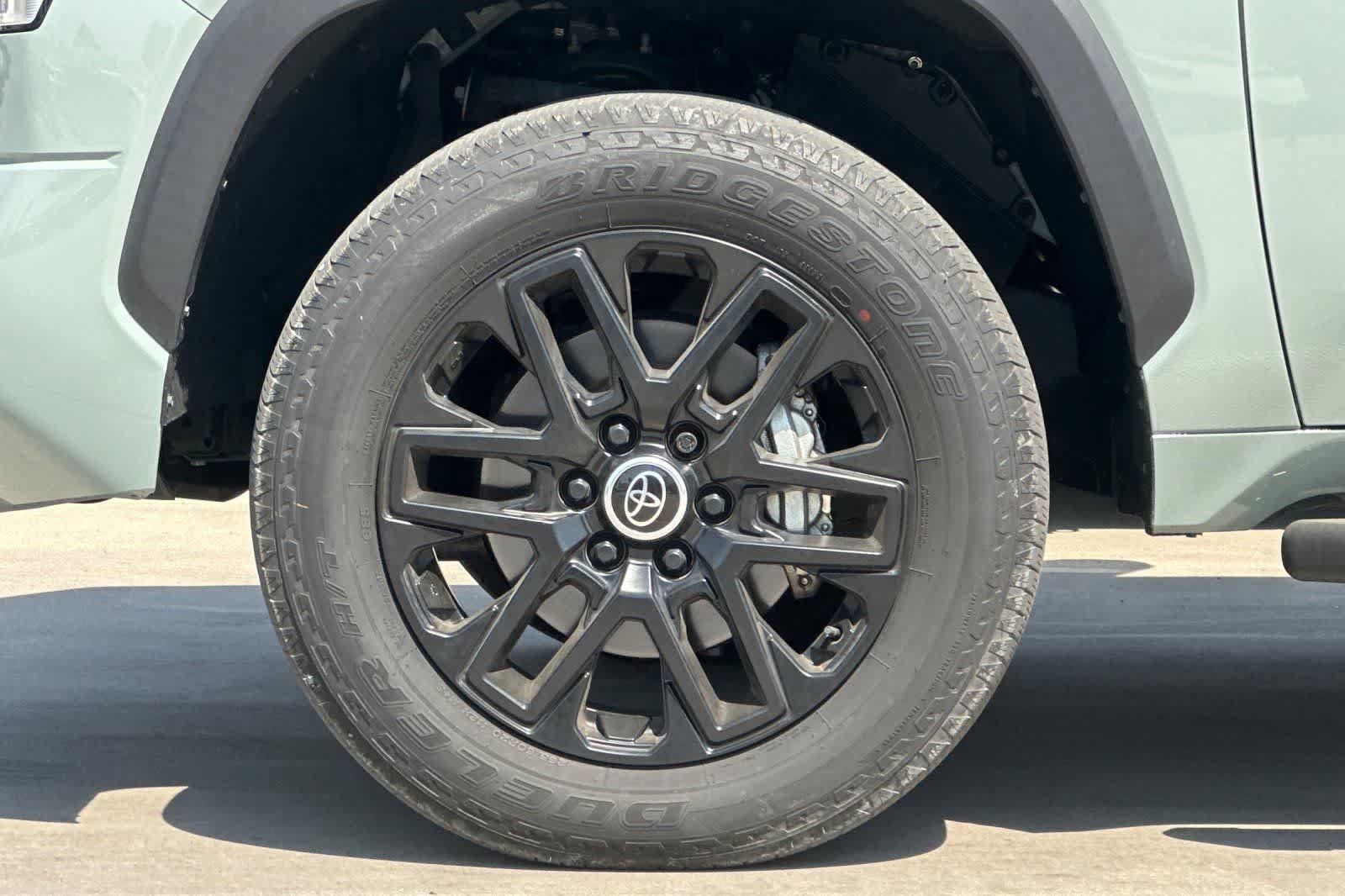 Used 2024 Toyota Tundra Limited AWD/4WD image 12