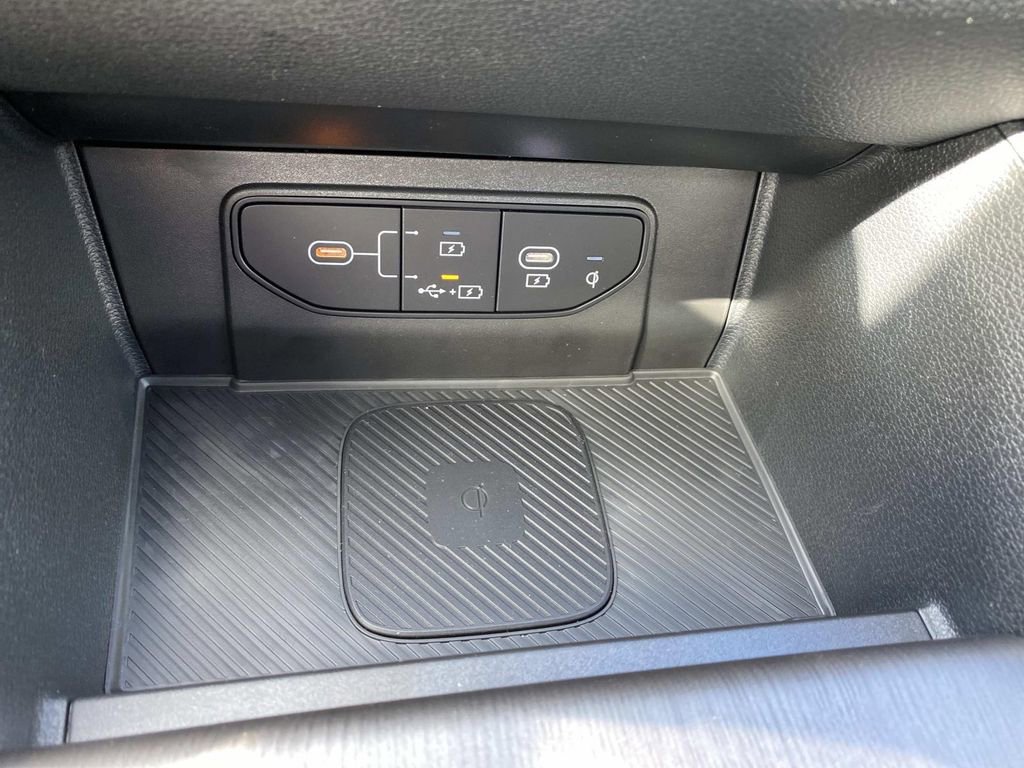 New 2026 Kia Sportage X-Line w/ X-Line Technology Package image 17