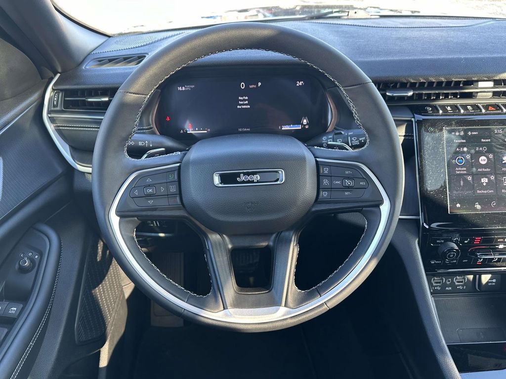 Used 2024 Jeep Grand Cherokee Altitude image 13