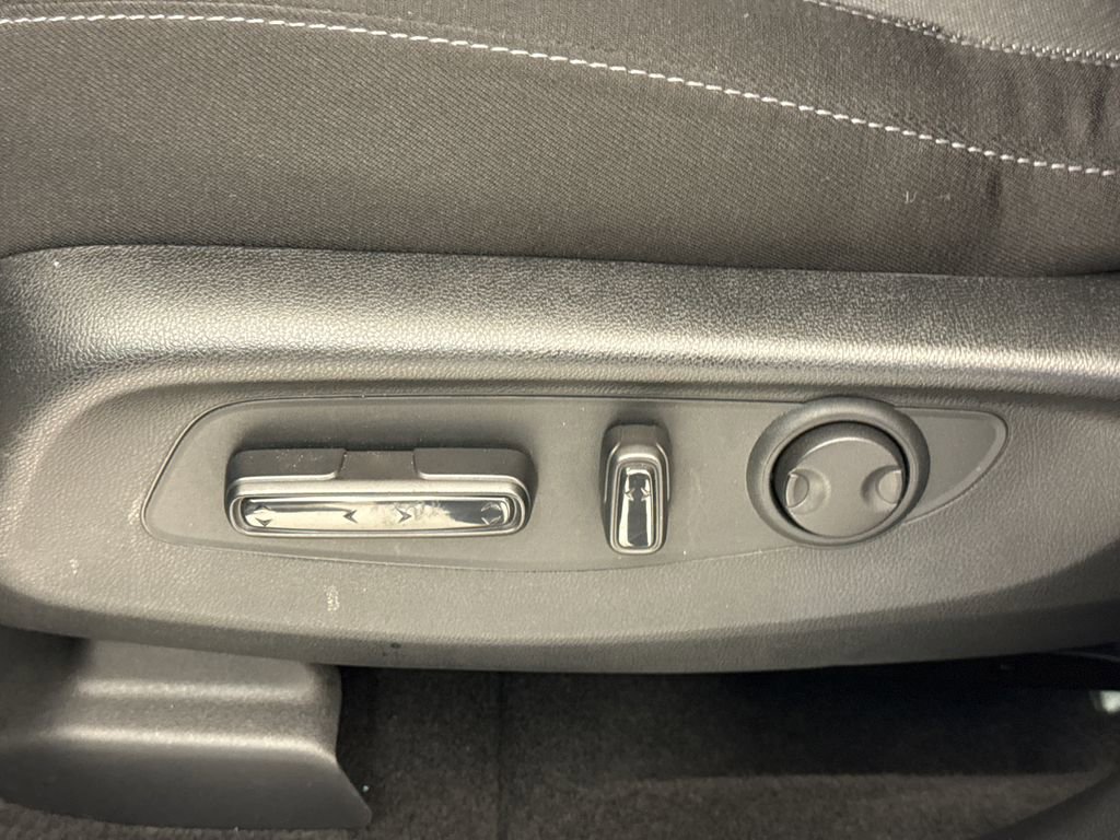 Certified 2026 Honda CR-V EX image 20