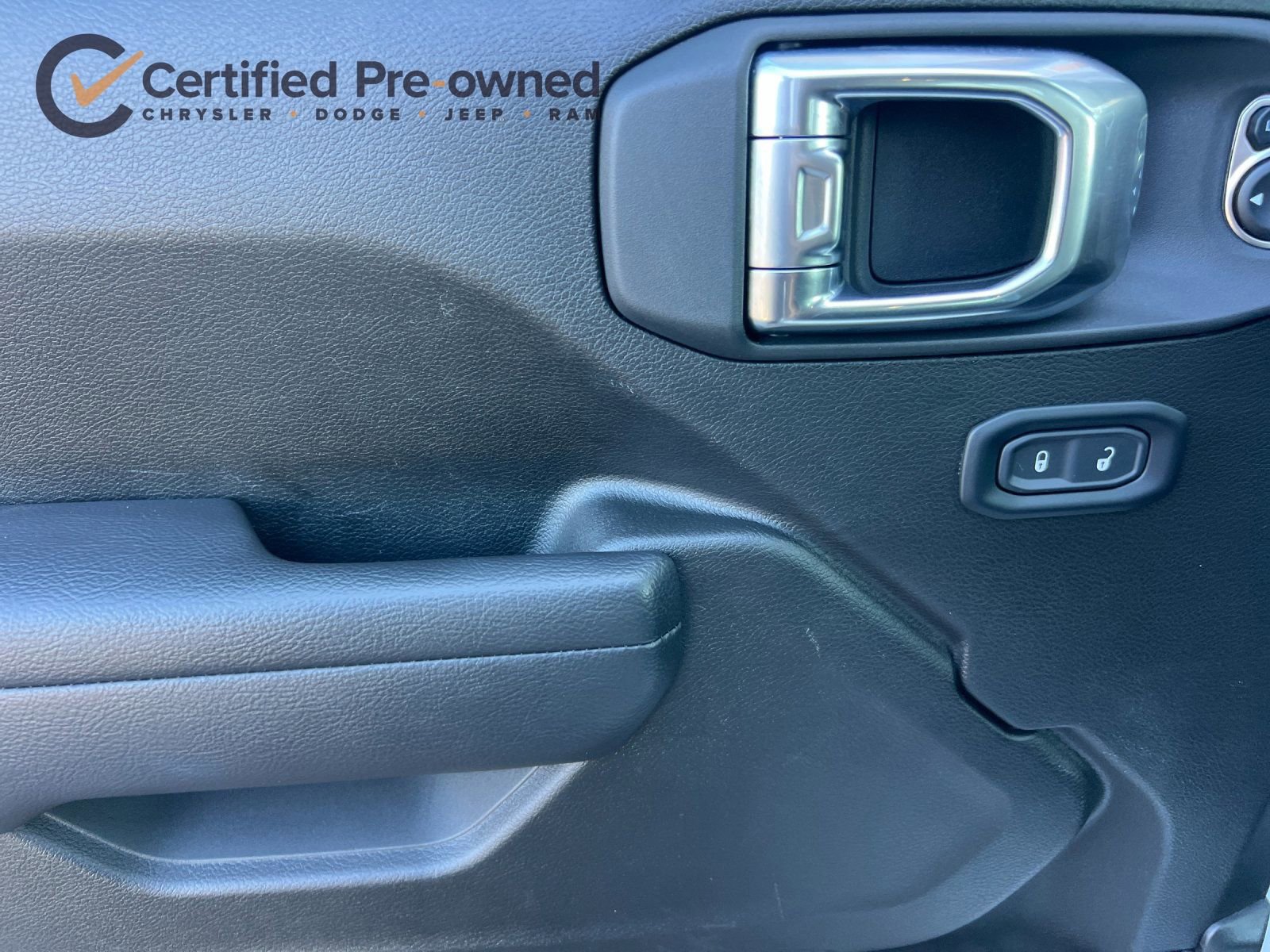 Certified 2025 Jeep Wrangler Unlimited Sport S 4xe image 12