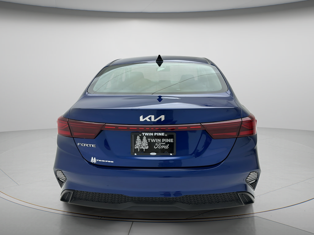 Used 2023 Kia Forte LXS FWD image 7