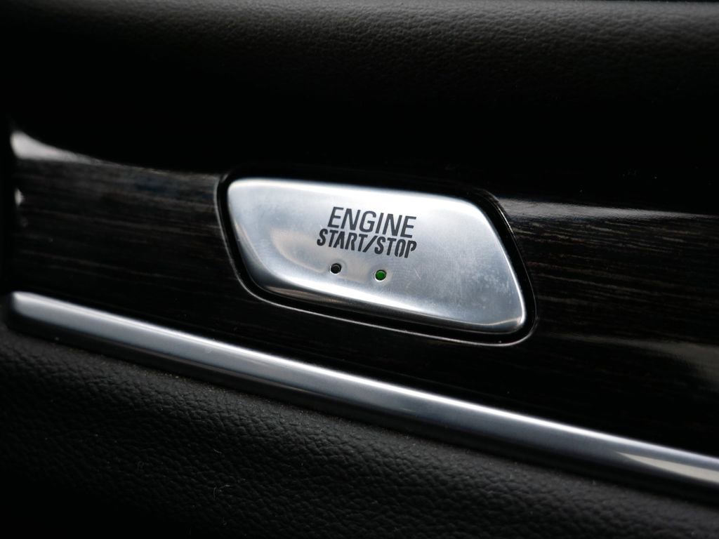 Used 2021 Buick Enclave Avenir w/ Avenir Technology Package image 26