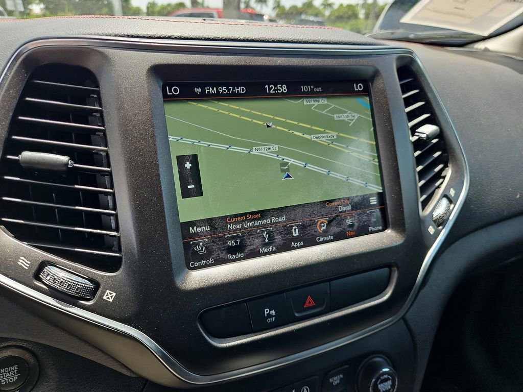 Used 2019 Jeep Cherokee Trailhawk w/ Cold Weather Group image 22